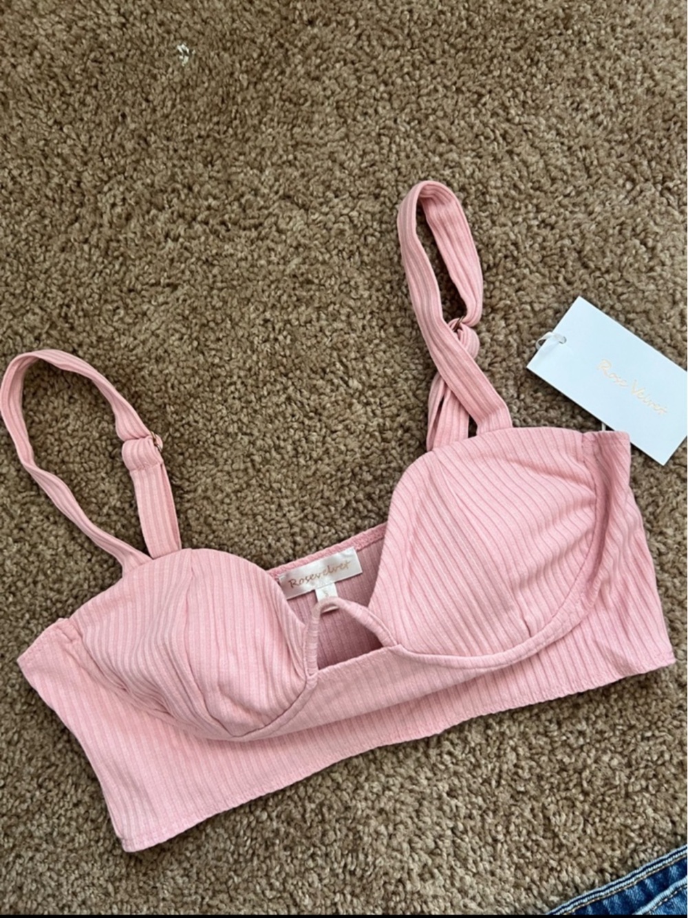 Rose Velvet Pink Cropped Top Bra with Wire and Adjustable Straps - Picture 7 of 7